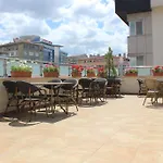 Siyav Hotel 3*